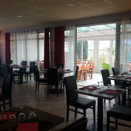 Hotel Restaurant Le Chalet Cabariot Exterior photo