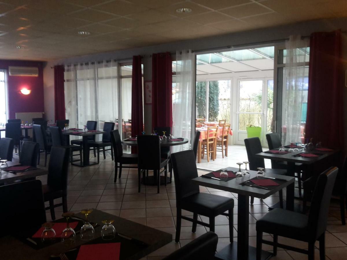Hotel Restaurant Le Chalet Cabariot Exterior photo